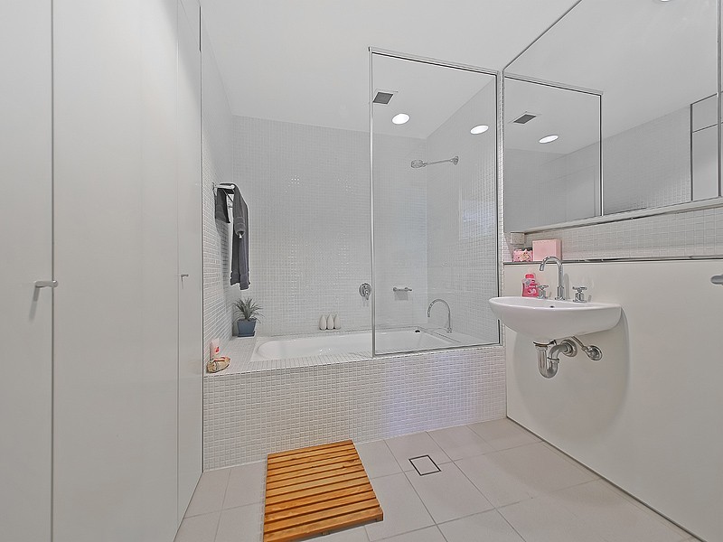 213/38 Skyring Terrace, Teneriffe QLD 4005