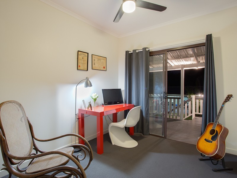 227 Bennetts Road, Norman Park QLD 4170