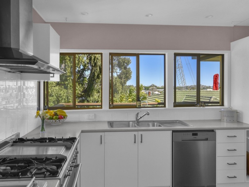 5 Quarry Street, Hamilton QLD 4007