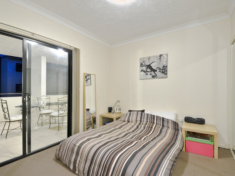 14/120 Commercial Rd, Teneriffe QLD 4005