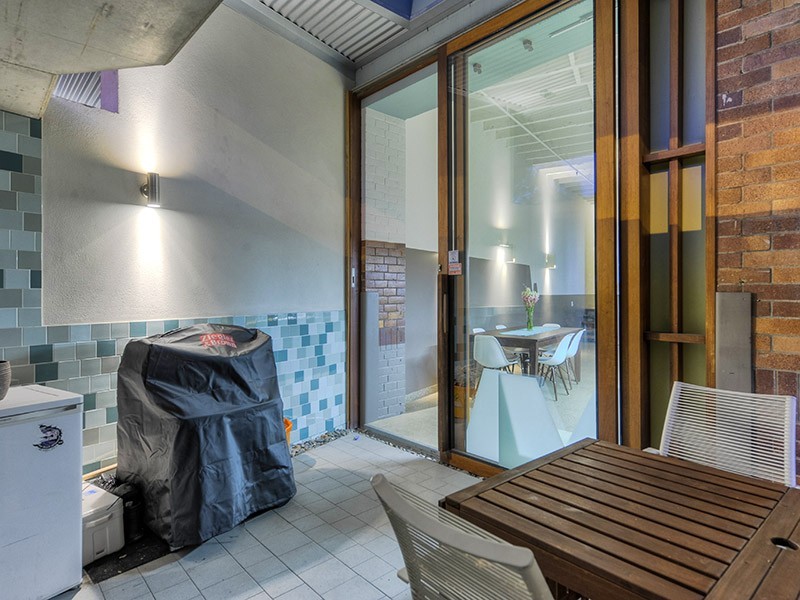 9/16 SKYRING TCE, Teneriffe QLD 4005