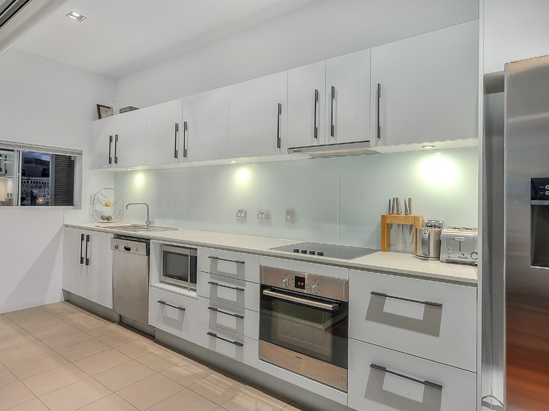 1 Ella Street, Newstead QLD 4006