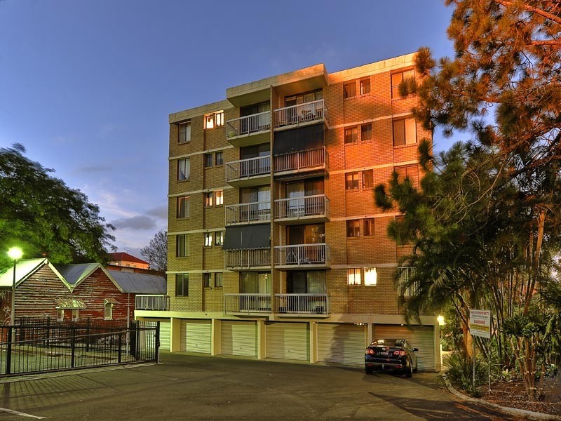 574 BOUNDARY ST, Spring Hill QLD 4000