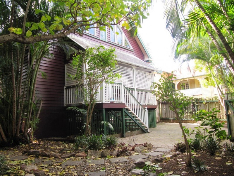 32 Manson Road, Hendra QLD 4011