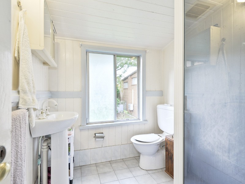 64 Allen Street, Hamilton QLD 4007