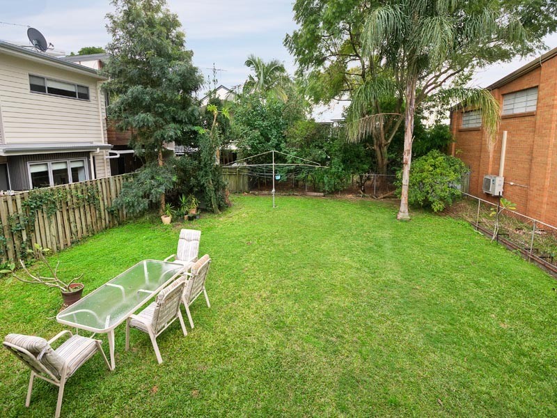 64 Allen Street, Hamilton QLD 4007