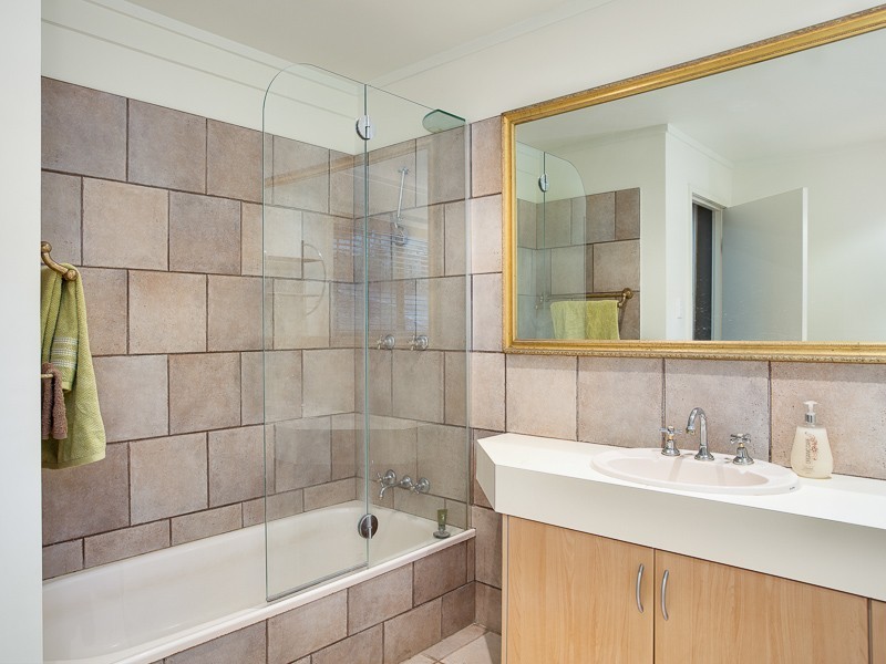 123 Russell Tce, Indooroopilly QLD 4068