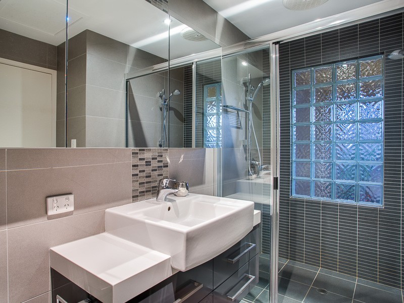 5/32 HAZLEWOOD STREET, New Farm QLD 4005