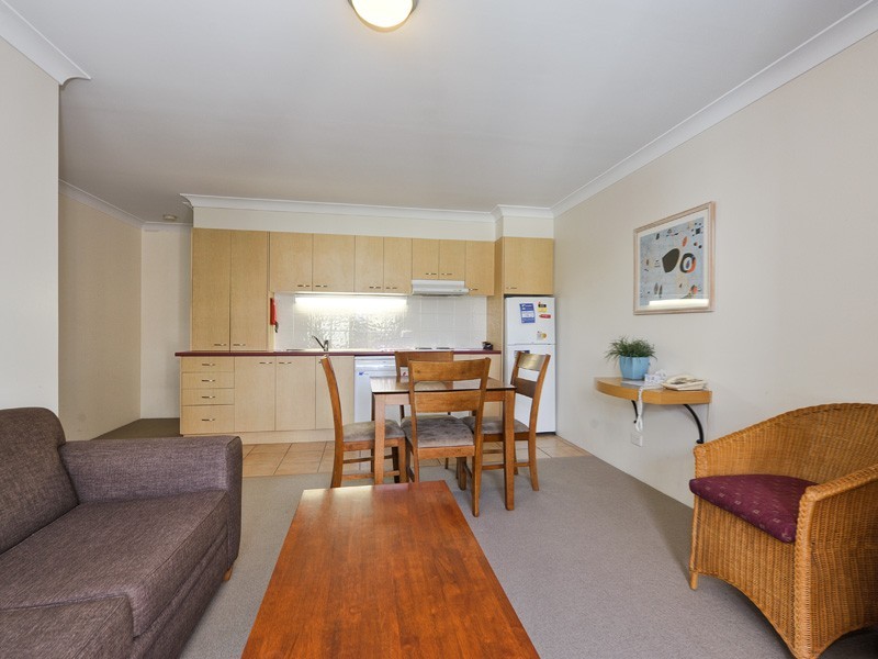 27 BIRLEY ST, Spring Hill QLD 4000