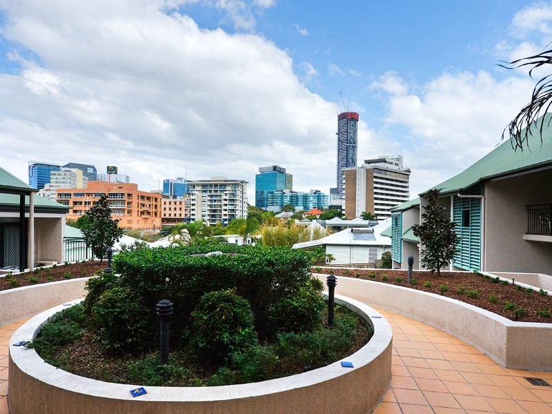 27 BIRLEY ST, Spring Hill QLD 4000