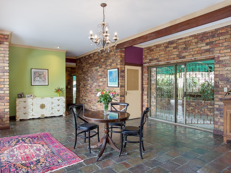 16 Tamarang Street, Tarragindi QLD 4121