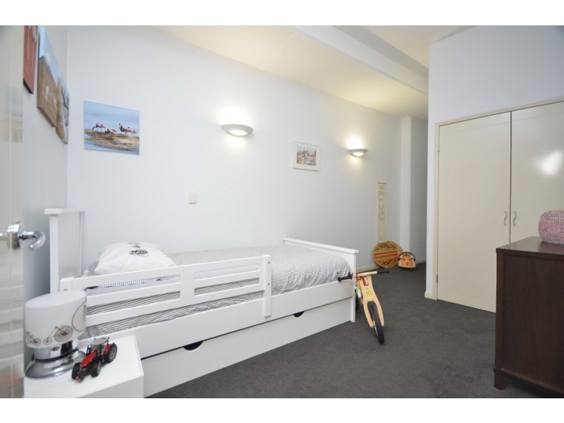 111/24 Macquarie Street, Teneriffe QLD 4005