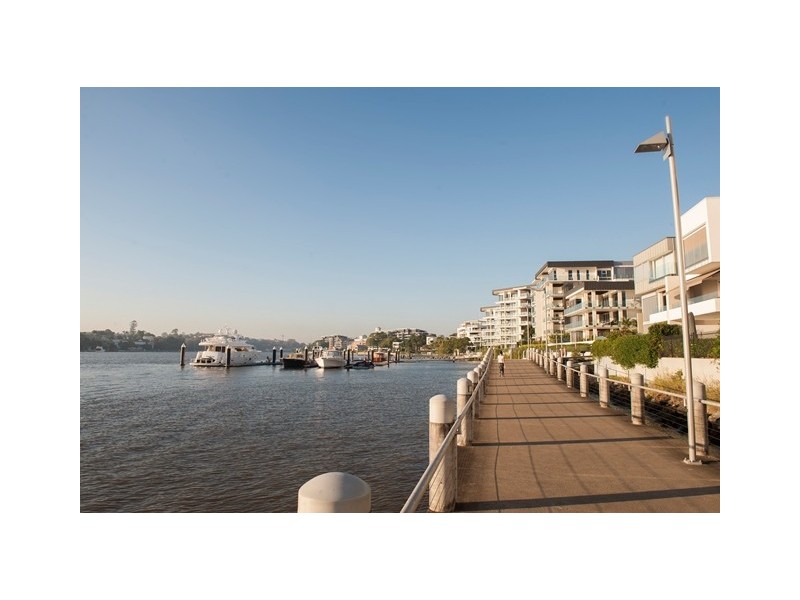 111/24 Macquarie Street, Teneriffe QLD 4005