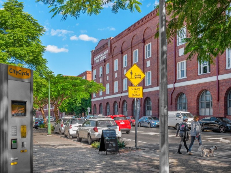 233/64 Macquarie Street, Teneriffe QLD 4005