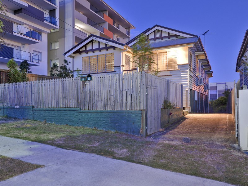 109 VICTORIA STREET, Windsor QLD 4030