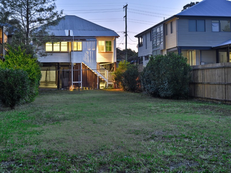 574 LOWER BOWEN TERRACE, New Farm QLD 4005