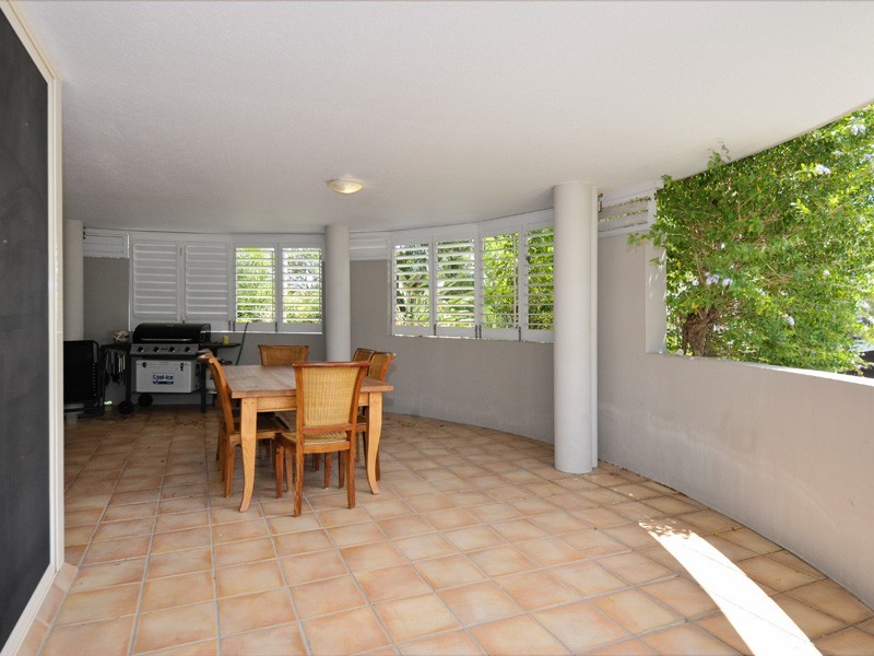 1/74 Oxlade Drive, New Farm QLD 4005