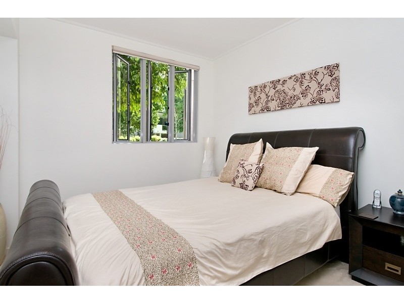 203/71 Beeston Street, Teneriffe QLD 4005