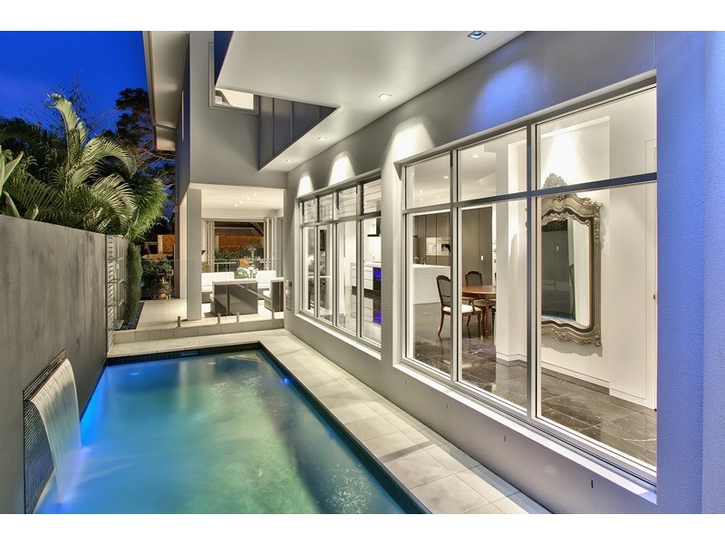 1 Scott Street, Hawthorne QLD 4171