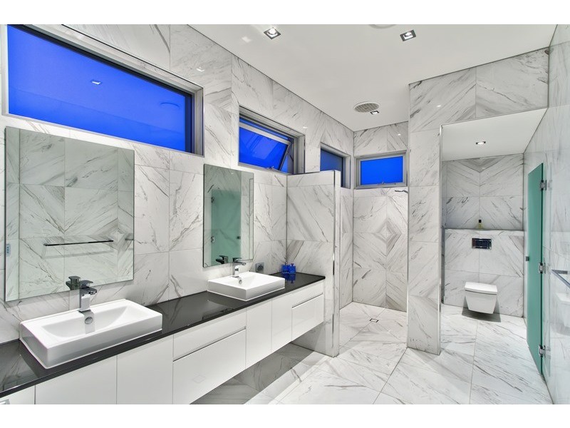 1 Scott Street, Hawthorne QLD 4171