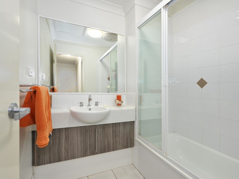 16/64 Browne Street, New Farm QLD 4005