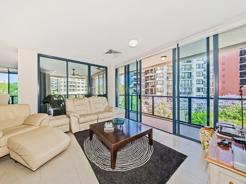 14/8 Goodwin Street, Kangaroo Point QLD 4169