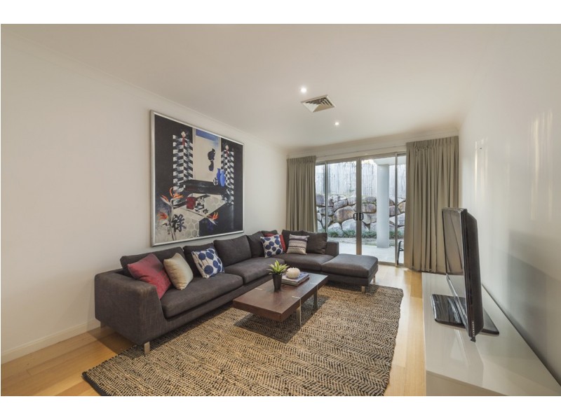 35 Yarraman Street, Arana Hills QLD 4054