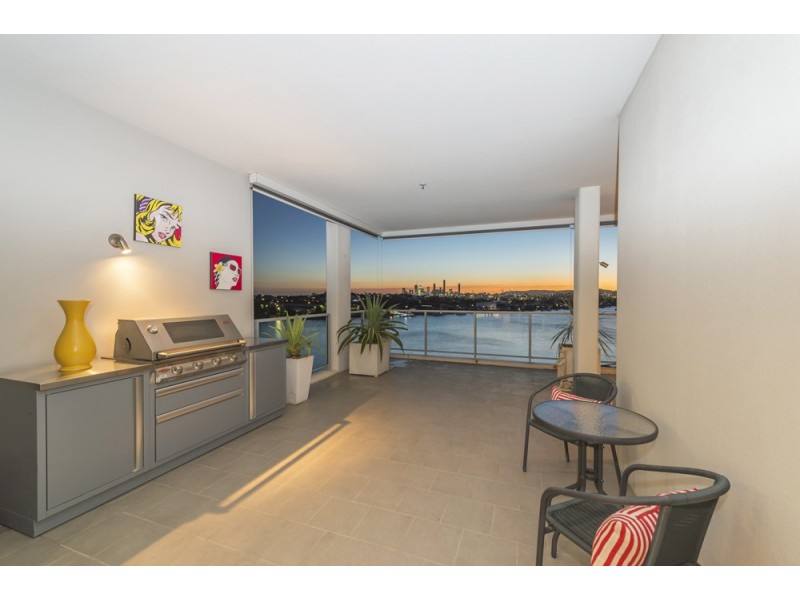 126/35-37 Harbour Road, Hamilton QLD 4007