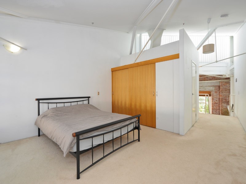 142/53 Vernon Tce, Teneriffe QLD 4005