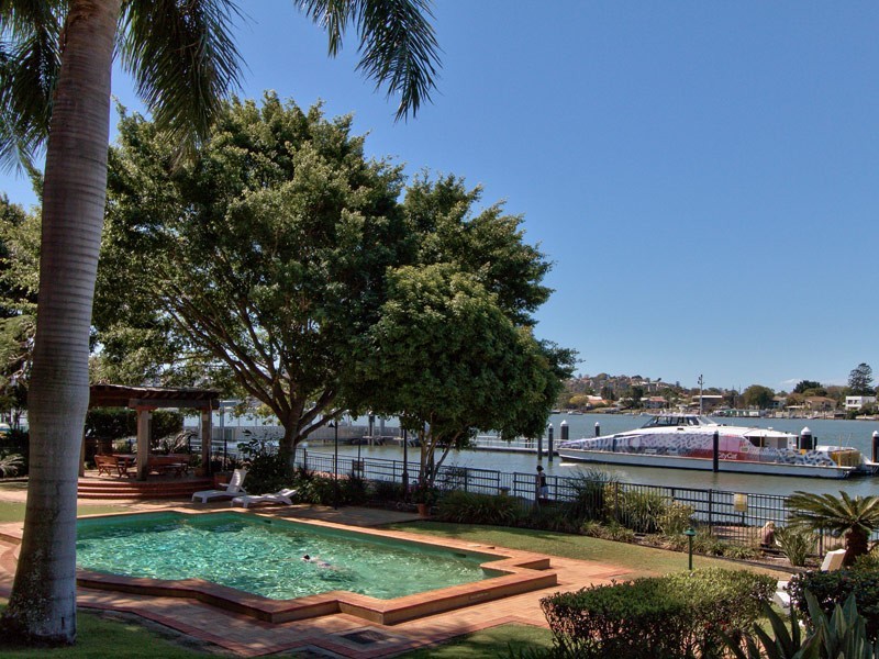 142/53 Vernon Tce, Teneriffe QLD 4005