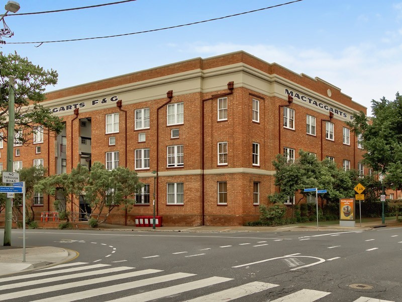 142/53 Vernon Tce, Teneriffe QLD 4005