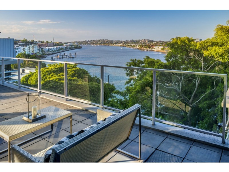 1831/22 Refinery Parade, New Farm QLD 4005