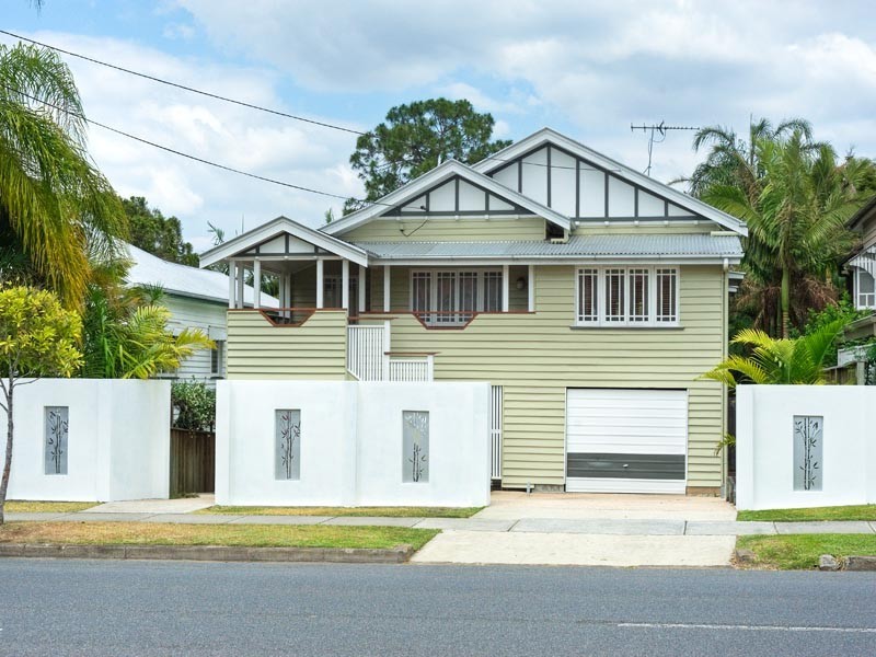 477 Cavendish Rd, Coorparoo QLD 4151