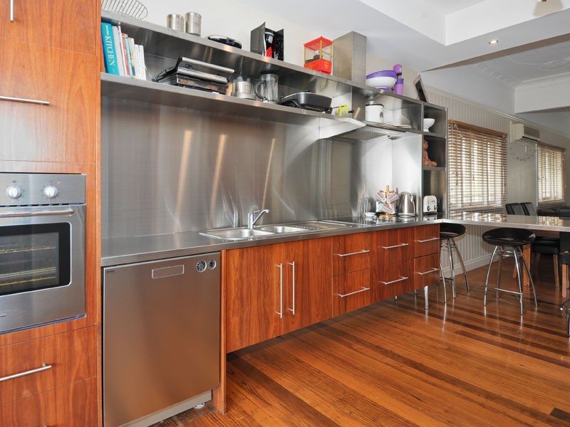 477 Cavendish Rd, Coorparoo QLD 4151