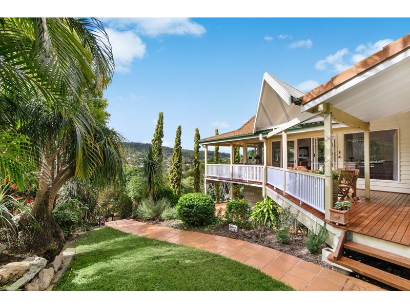 15 Hillside Place, The Gap QLD 4061