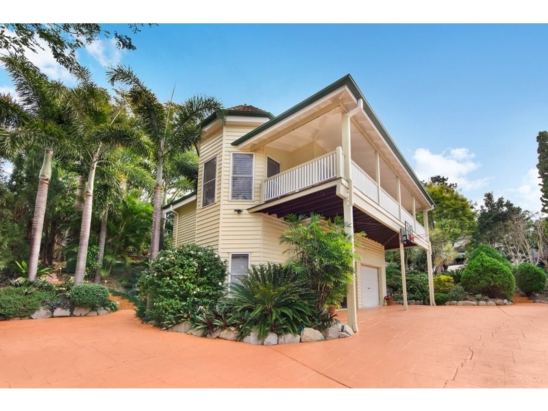 15 Hillside Place, The Gap QLD 4061