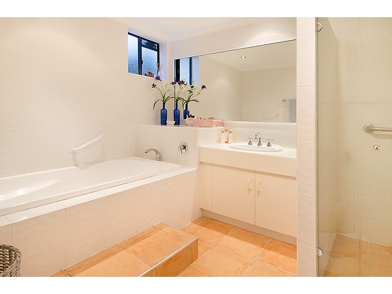 95 Coolibah Street, Bardon QLD 4065