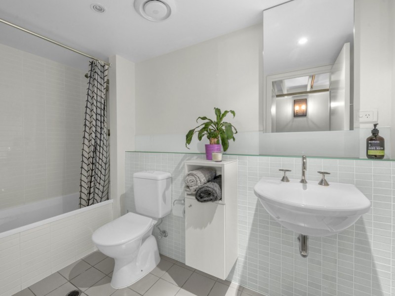 319/50 Macquarie Street, Teneriffe QLD 4005