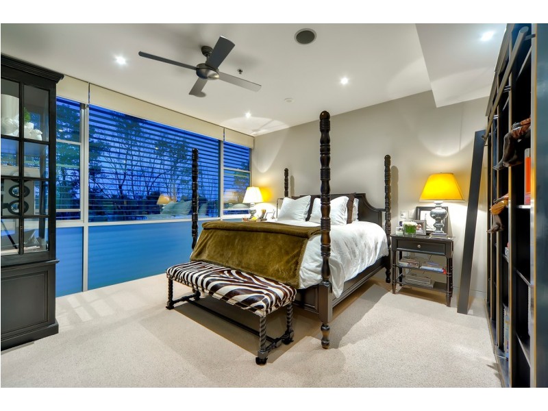 4202/205 King Arthur Terrace, Tennyson QLD 4105