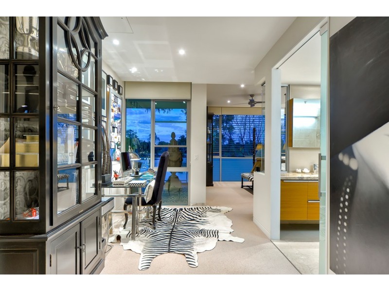 4202/205 King Arthur Terrace, Tennyson QLD 4105