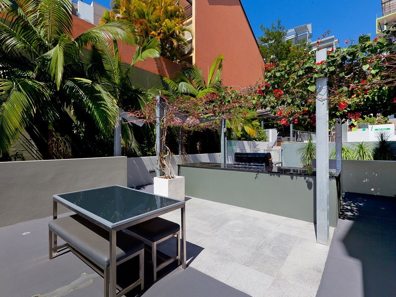 51 HOPE ST, Spring Hill QLD 4000