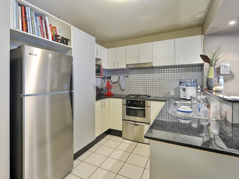 20/10 Vernon Terrace, Teneriffe QLD 4005