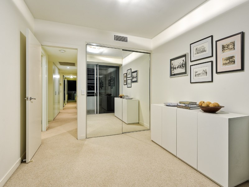 4521/40 Hollins Crescent, New Farm QLD 4005