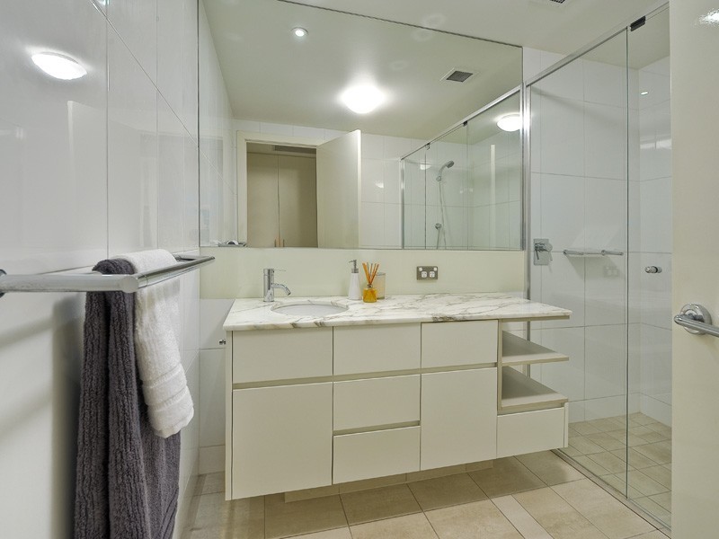 4521/40 Hollins Crescent, New Farm QLD 4005