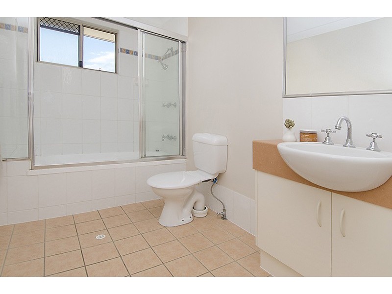 1/29 Oatland Crescent, Holland Park QLD 4121