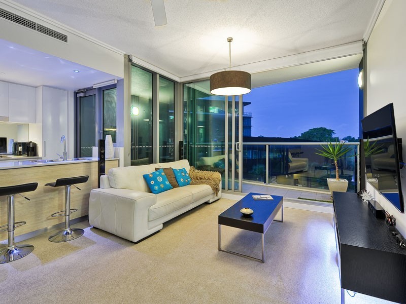 10306/8 Harbour Road, Hamilton QLD 4007