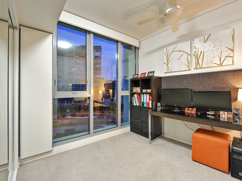 10306/8 Harbour Road, Hamilton QLD 4007