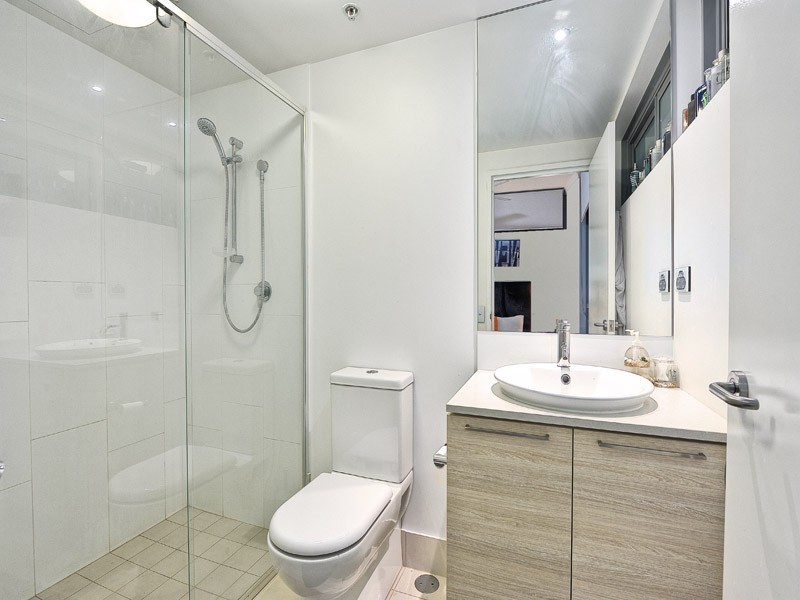 10306/8 Harbour Road, Hamilton QLD 4007