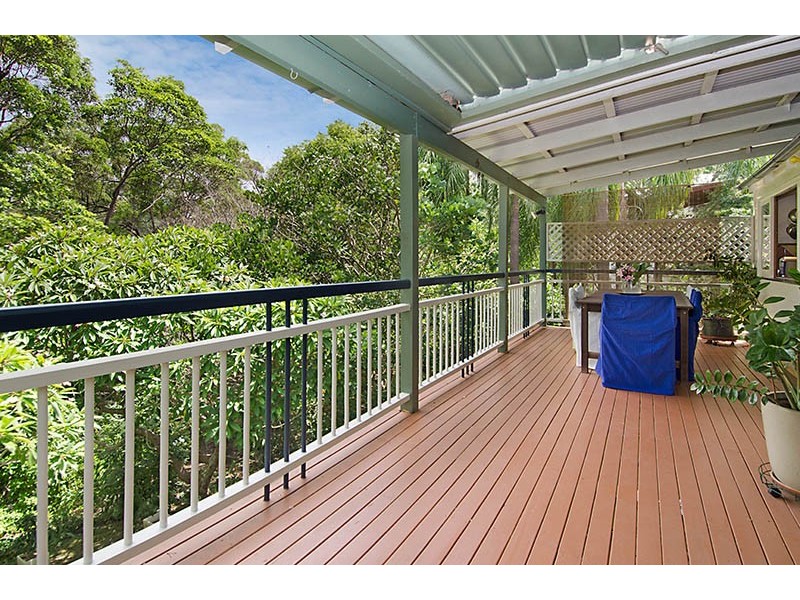 85 Sixth Avenue, Bardon QLD 4065