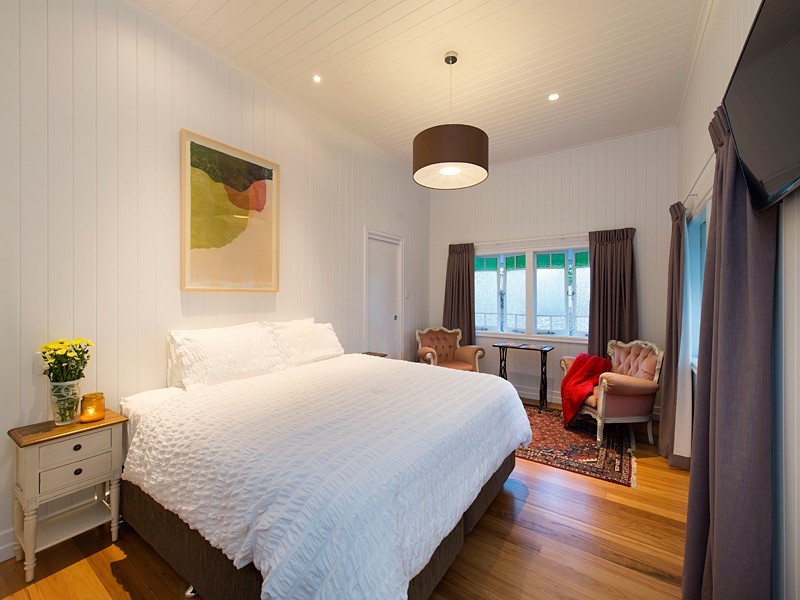 24 Walker Avenue, Teneriffe QLD 4005